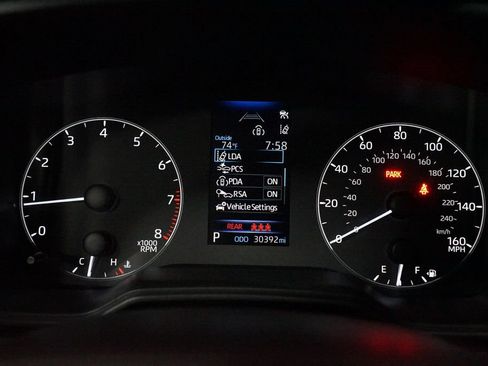 Used 2024 Toyota Corolla LE FWD image 15