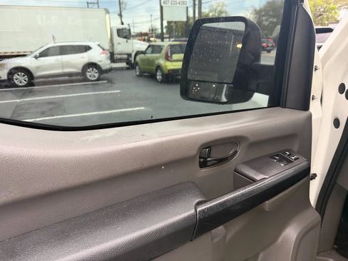 Used 2017 Nissan NV 2500 S w/ Power Basic Package RWD image 12