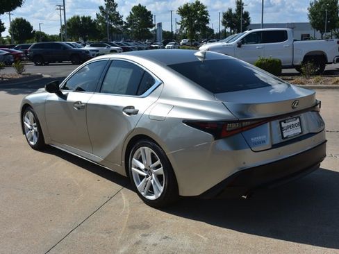 Used 2023 Lexus IS 300 w/ Comfort Package RWD image 8