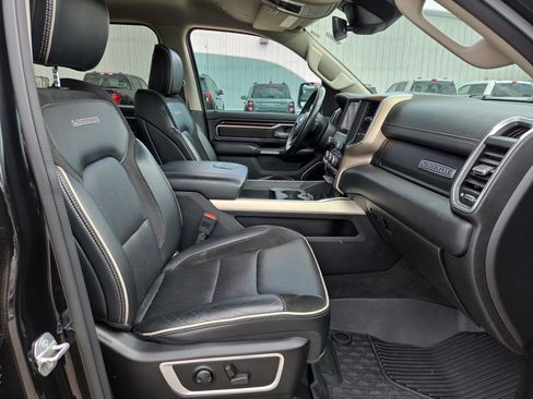 Used 2022 RAM 1500 Laramie AWD/4WD image 15