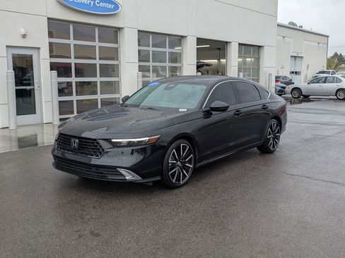 Used 2024 Honda Accord Touring image 10