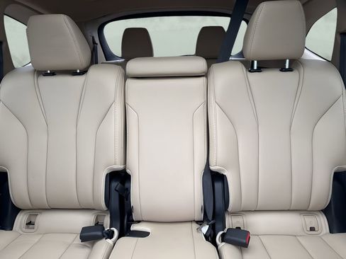 Used 2023 Acura MDX SH-AWD image 13