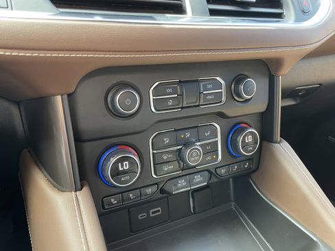 Used 2023 Chevrolet Tahoe High Country w/ Premium Package 2 image 29