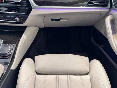 Used 2021 BMW 540i w/ M Sport Package RWD image 30