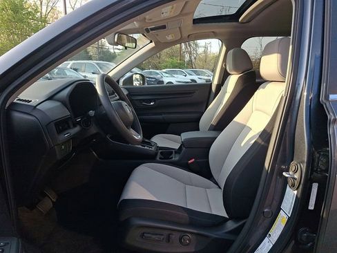 Used 2025 Honda CR-V EX image 13