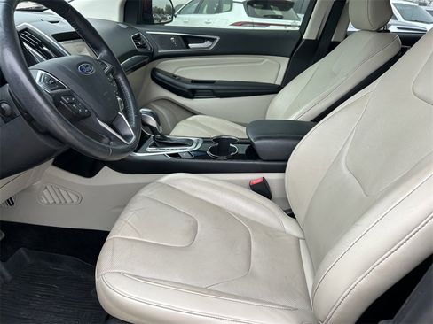 Used 2017 Ford Edge Titanium w/ Equipment Group 301A image 11