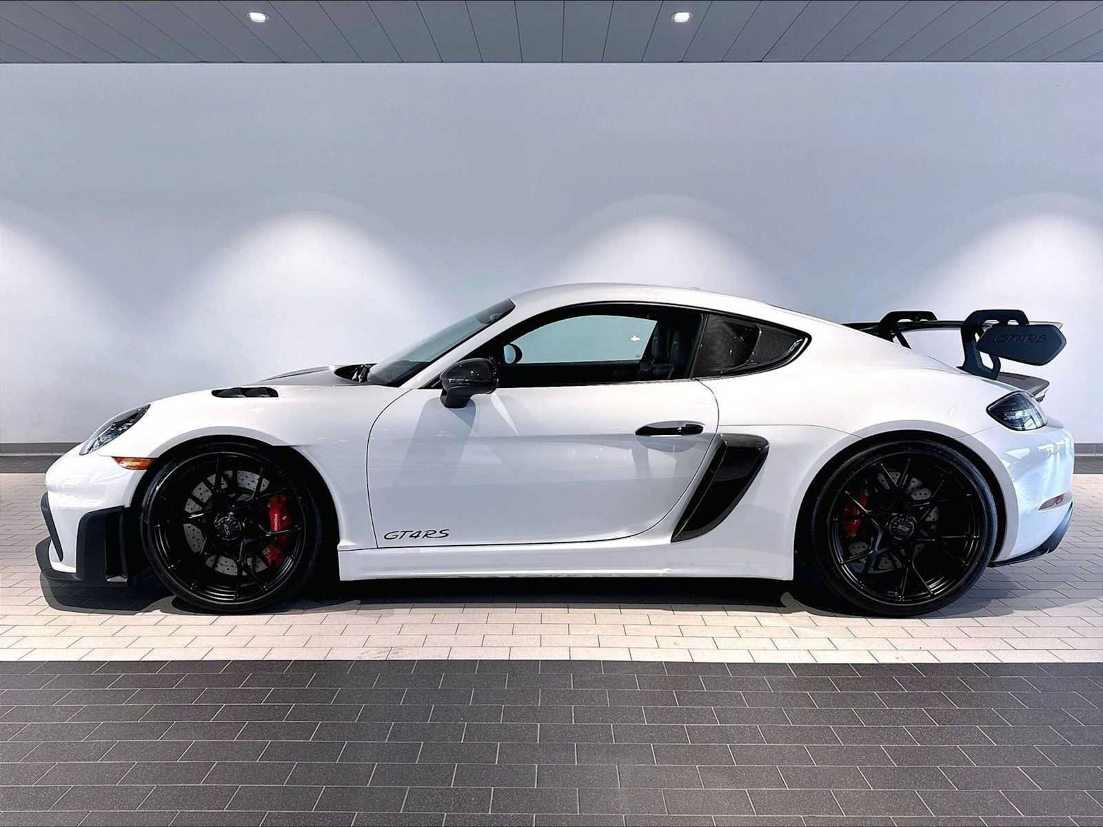 Used 2023 Porsche 718 Cayman GT4 RS RWD image 2