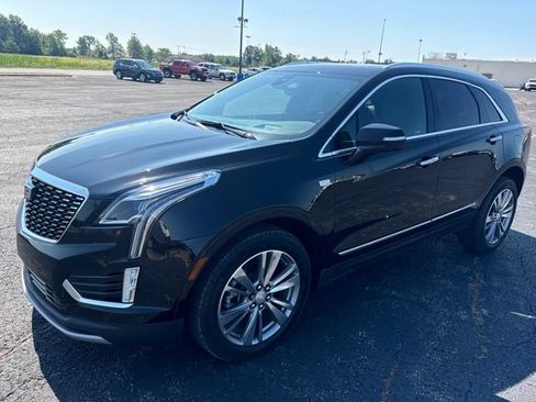 Used 2025 Cadillac XT5 Premium Luxury w/ Technology Package AWD/4WD image 1