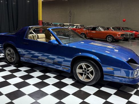 Used 1987 Chevrolet Camaro Z28 image 10
