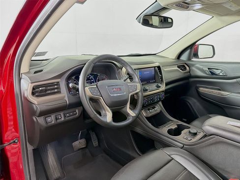 Used 2023 GMC Acadia Denali image 9