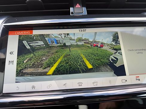 Used 2020 Land Rover Discovery Sport S AWD/4WD image 27