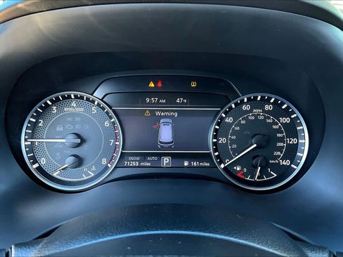 Used 2023 Nissan Armada SL image 25