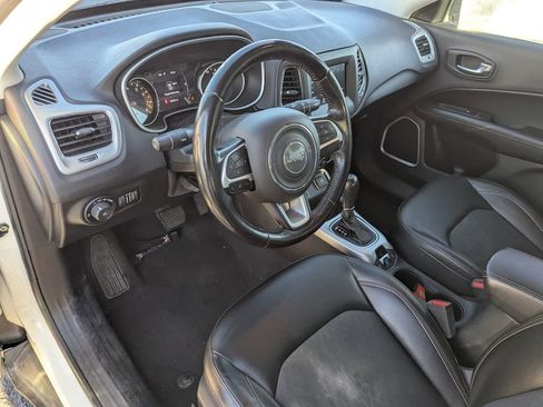 Used 2020 Jeep Compass Latitude image 24