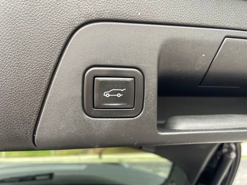 Used 2022 Buick Envision Preferred FWD image 41
