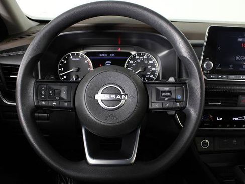 Certified 2023 Nissan Rogue SV FWD image 25