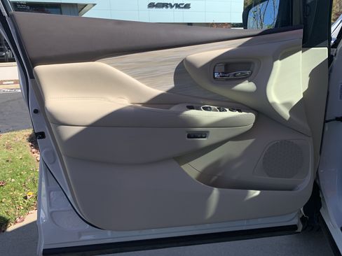 Used 2017 Nissan Murano SL image 14