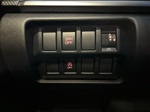 Used 2023 Subaru Forester Premium AWD/4WD image 17