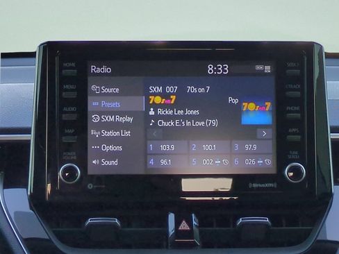 Used 2022 Toyota Corolla Cross XLE FWD image 15