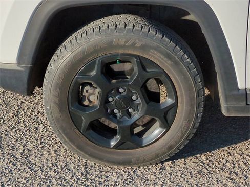 Used 2023 Jeep Compass Trailhawk w/ Trailhawk Elite Group image 11