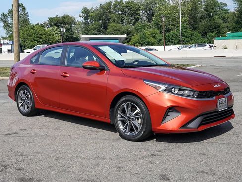 Used 2023 Kia Forte LXS w/ LXS Technology Package FWD image 42