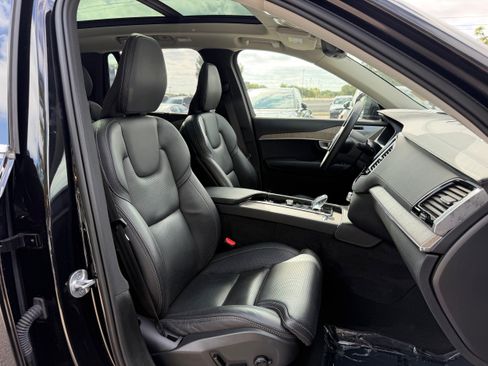 Certified 2024 Volvo XC90 T8 Ultimate w/ Protection Package Premier AWD/4WD image 10