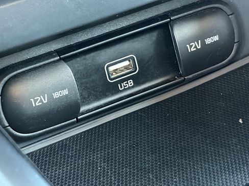 Certified 2020 Kia Soul S FWD image 26