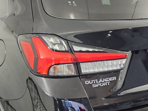 Used 2023 Mitsubishi Outlander Sport AWD image 29