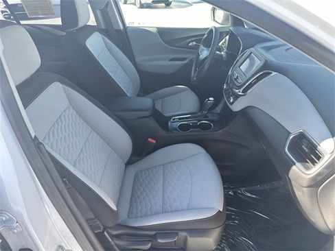 Used 2021 Chevrolet Equinox LT image 28