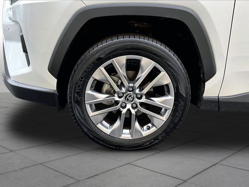 Used 2023 Toyota RAV4 Limited FWD image 11