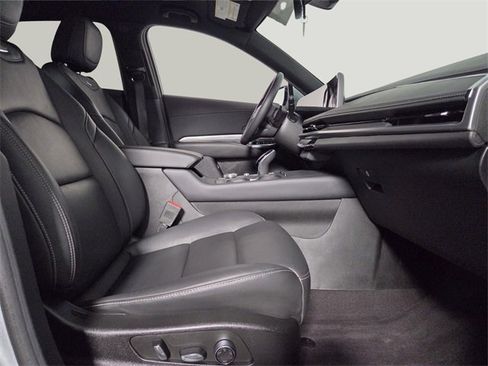 Certified 2024 Cadillac XT4 Premium Luxury image 14