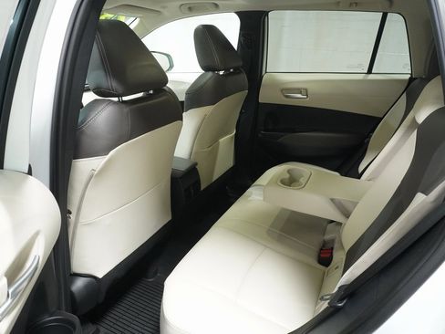 Certified 2023 Toyota Corolla Cross XLE image 13