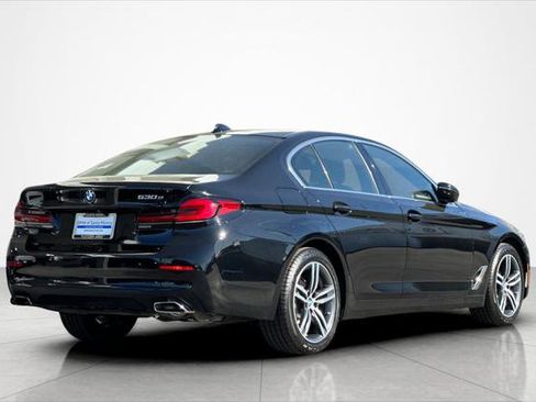 Used 2021 BMW 530e w/ Convenience Package image 5