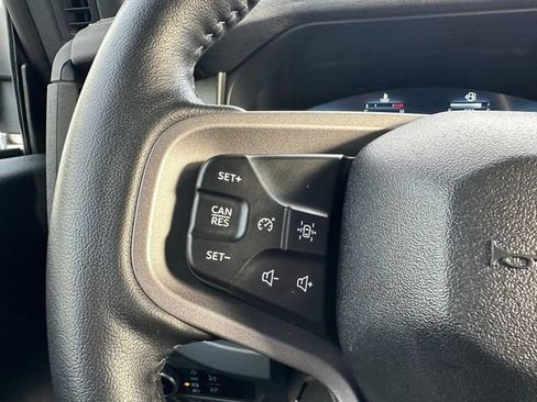 Used 2025 Ford Bronco Badlands image 14