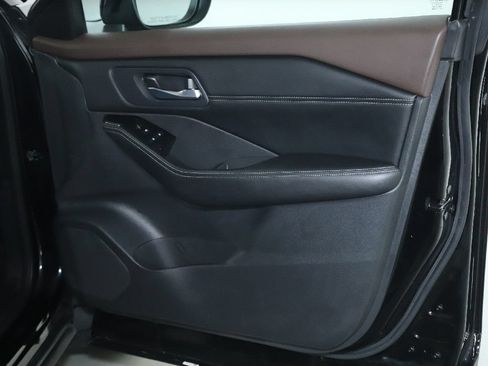 Certified 2023 Nissan Rogue SV w/ SV Premium B Package AWD/4WD image 36