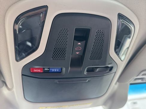 Used 2020 Subaru Outback Onyx Edition XT AWD/4WD image 17