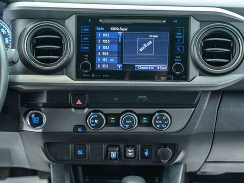 Used 2019 Toyota Tacoma TRD Sport RWD image 25