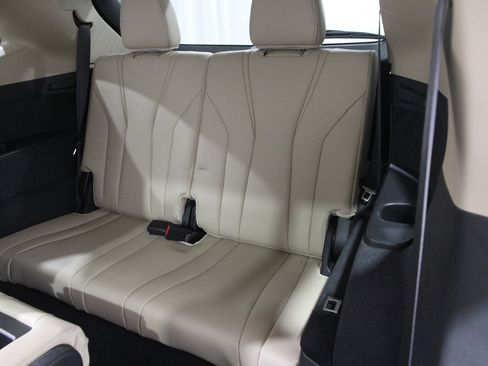 Used 2023 Acura MDX SH-AWD w/Tech image 19