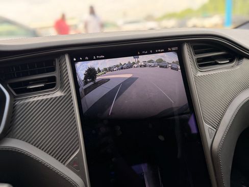 Used 2020 Tesla Model S Long Range AWD/4WD image 41