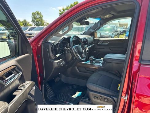Used 2024 Chevrolet Silverado 1500 RST AWD/4WD image 16