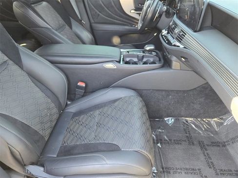Certified 2022 Lexus LS 500 F Sport w/ Accessory Package (Z2) image 15