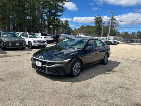 New 2026 Hyundai Elantra Hybrid FWD image 1