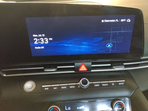Used 2023 Hyundai Elantra SEL w/ Convenience Package FWD image 25
