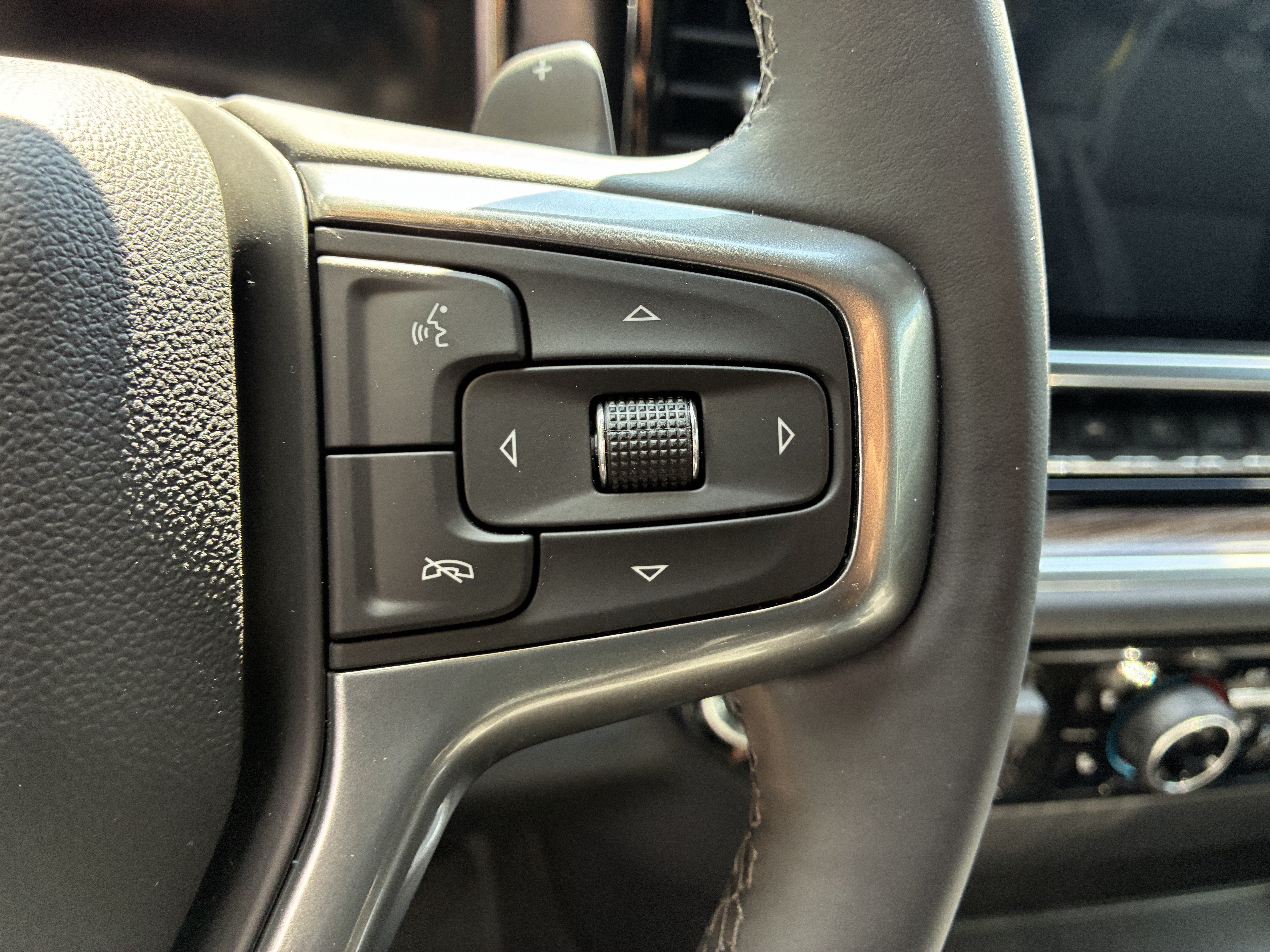 New 2026 Chevrolet Silverado 1500 RST w/ Dark Appearance Package AWD/4WD image 27