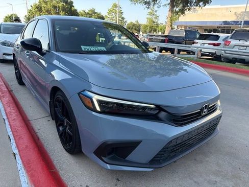 Used 2024 Honda Civic Sport image 3