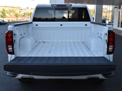 Used 2021 GMC Sierra 1500 Elevation w/ Preferred Package image 8