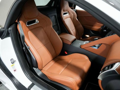 Used 2024 Jaguar F-TYPE R-Dynamic RWD image 23