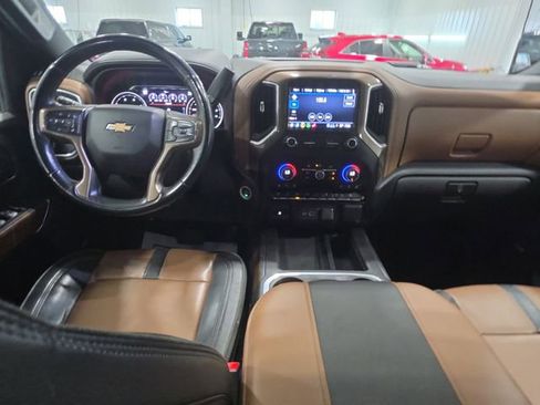 Used 2023 Chevrolet Silverado 3500 High Country w/ Z71 Off-Road Package AWD/4WD image 9