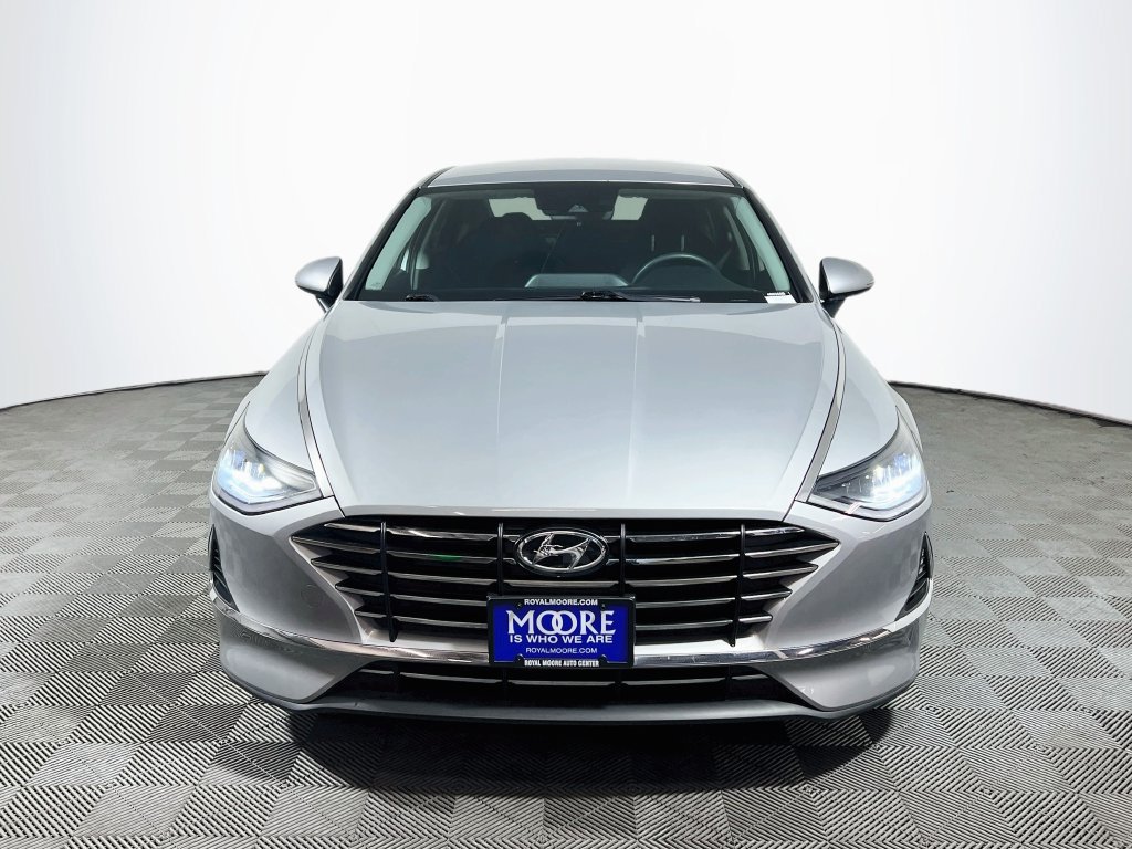 Used 2023 Hyundai Sonata SE FWD image 2
