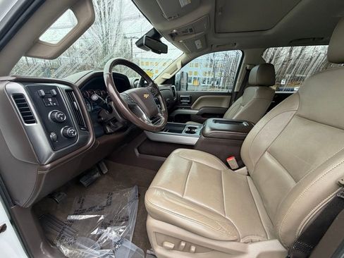 Used 2018 Chevrolet Silverado 1500 LTZ Z71 w/ LTZ Plus Package AWD/4WD image 14