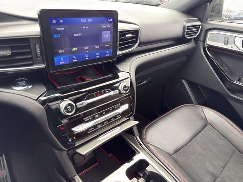 Used 2022 Ford Explorer ST-Line w/ Class IV Trailer Tow Package image 21